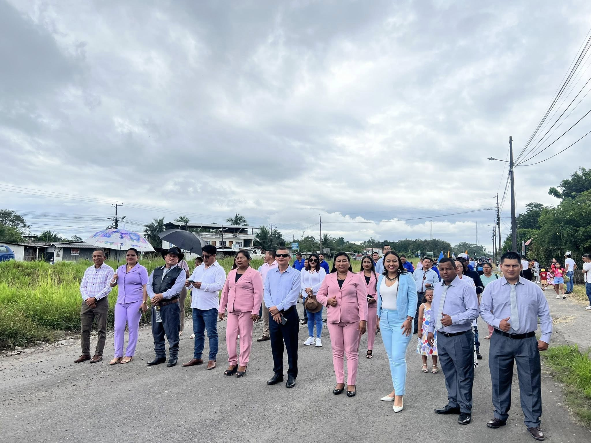 Desfile Cívico y Sesión Solemne  al conmemorar los 56 años de Parroquialización